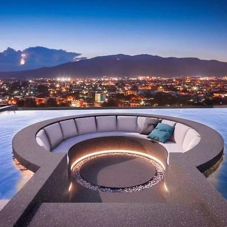 Luxury New Perfect Pool Gym Condo1 Br Chiang Mai Exterior foto